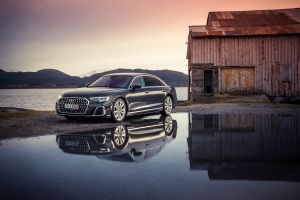 Audi A8 ) Bilder