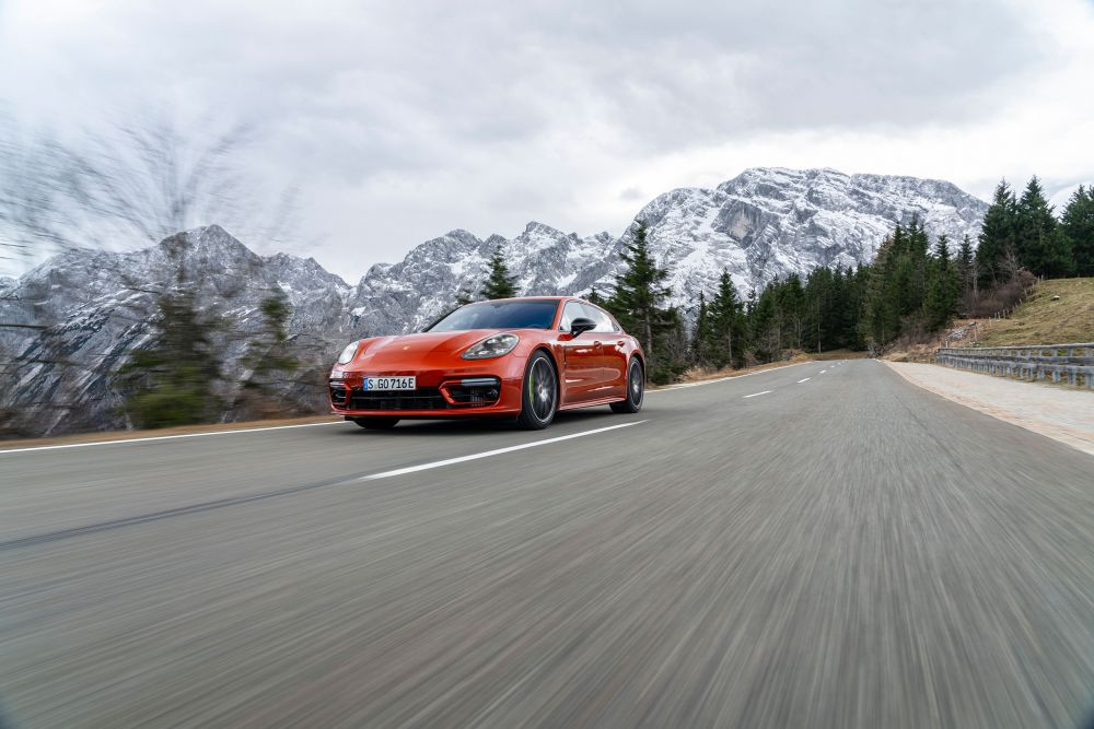 porsche panamera sport turismo 05